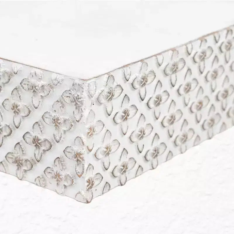 Piccola Mensola da Parete Decorativa Fluttuante in Legno Goffrato Bianca: Stile Moderno, Nessun Montaggio, Materiale MDF e Legno