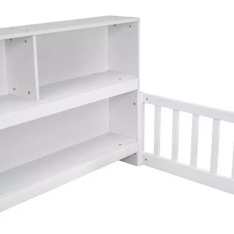 Letto a castello con libreria e sponde di sicurezza