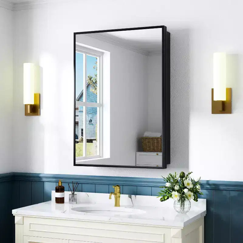 Armadietto a specchio per il bagno da incasso o da superficie, con ripiani regolabili in vetro temperato e anta reversibile