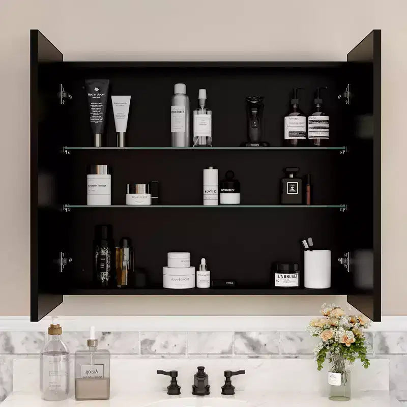 Armadietto a specchio per il bagno da incasso o da superficie, con ripiani regolabili in vetro temperato e anta reversibile