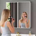Armadietto a specchio per il bagno da incasso o da superficie, con ripiani regolabili in vetro temperato e anta reversibile