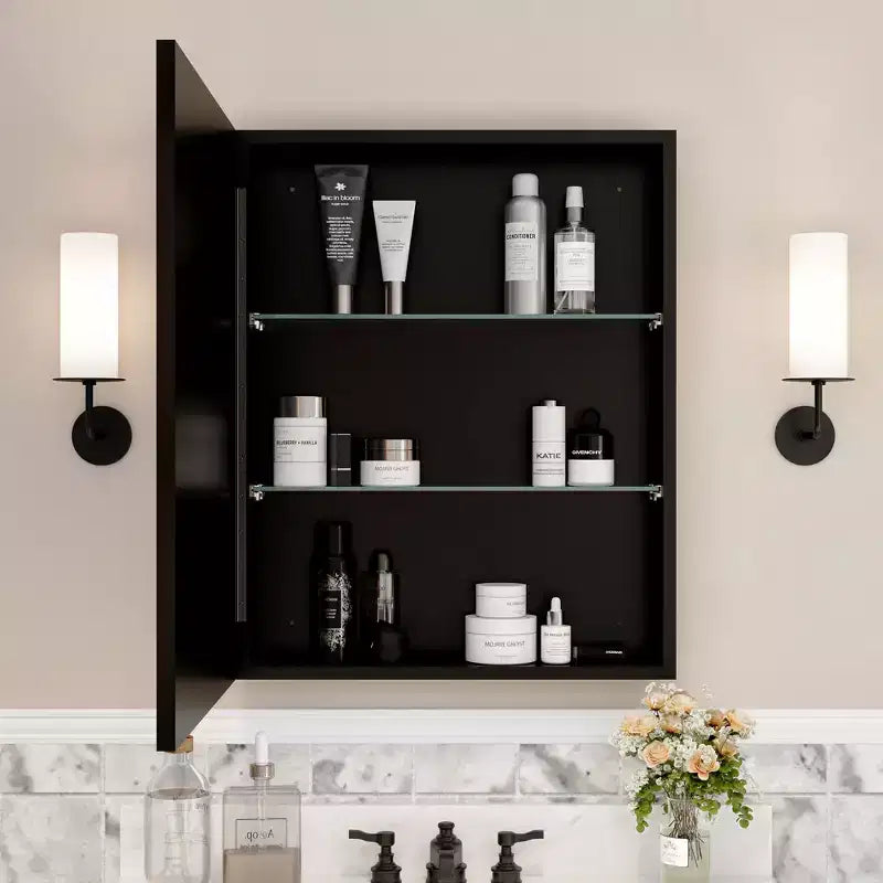 Armadietto a specchio per il bagno da incasso o da superficie, con ripiani regolabili in vetro temperato e anta reversibile