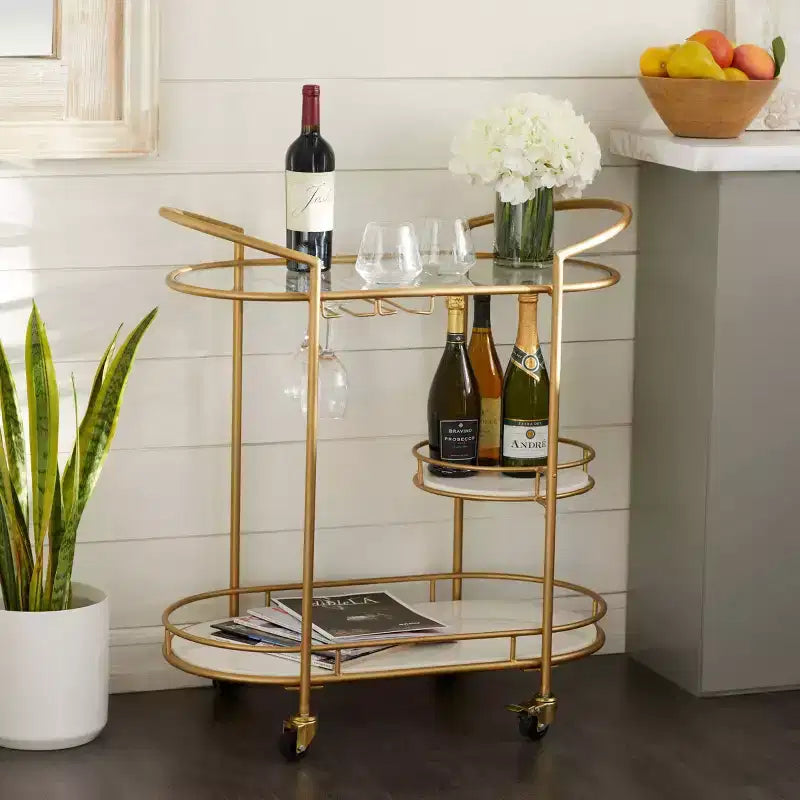 Carrello Bar Contemporaneo in Ferro Dorato: Elegante Contenitore a 3 Ripiani con Ruote, per Interni